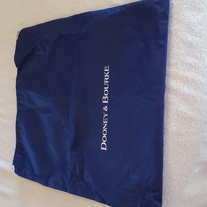 DOONEY AND BOURKE DUSTBAG.